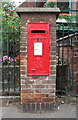 George VI postbox in NR17 2RP