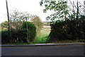End of a footpath, near Oakfields in TN11 8EE