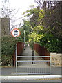 Footpath near Hawton Spinney in NG8 1EJ