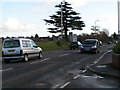 Traffic on Topsham road, looking towards Topsham in EX3 0EB