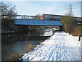 Grand Union Canal: Metropolitan Line bridge in WD18 9SR