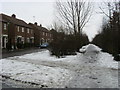 Icy footpath to Oxford Road in HP19 7FA