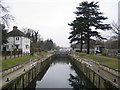River Thames: Bellweir Lock, Egham in TW19 5AP