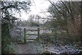 Kissing gate on the footpath in CV35 9UB
