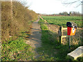 Footpath east, Creeting St. Peter in IP6 8QL