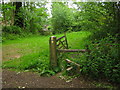 Footpath junction near Hillywood House in TN17 2AJ