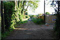 Footpath south off London Rd in TN11 9DA