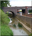 River Cherwell and railway, Bridge Street bridge, Banbury in OX16 5AB