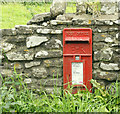 2009 : E ll R postbox, near Somer's Farm in BA4 4GD