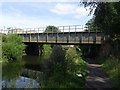 Stourbridge Canal - Railway bridge in DY8 4EN