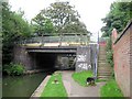 Aylesbury Arm: Park Street crosses the Canal (Bridge No 17) in HP21 8BY