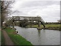 Aylesbury Arm:  Wooden Footbridge over Canal (Bridge No 4) in HP23 4PZ