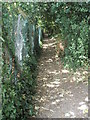 Footpath heading north-west from Hamble Lane in SO31 4RJ