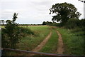 Track across the field in OX18 2PZ