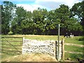 Footpath on the edge of Langford in GL7 3LT