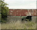 2009 : Rusty old barn on the road to Charlcutt in SN11 9HF
