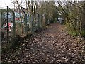 Footpath to Winchester Avenue in FK6 6LP