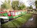 Narrow boat and Burghfield Road bridge in RG30 3XN
