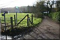 Footpath to the river in RG8 0EP