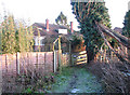Footpath to River Close in PE32 1XL