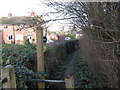Footpath to the church in IP28 8SQ