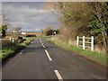 Short road linking the B4477 to the B4020 in OX18 2PZ