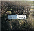 2010 : Signpost on Wick Lane junction with Beach Lane in BS30 6NR