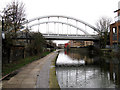 Regent's Canal: East London line railway bridge in E8 4LQ