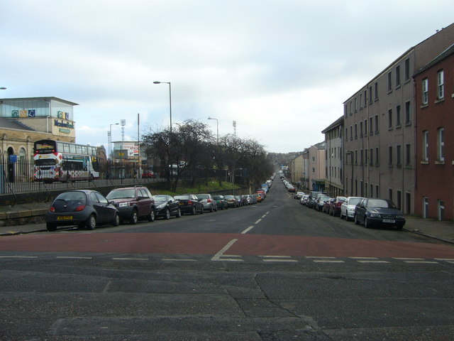 Lower London Road from Abbey Lane in EH8 8EE