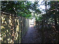 Footpath from East Road to Ellesmere Road in KT13 0LD