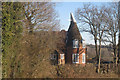 Oast House at Challenden, Sponden Lane, Sandhurst, Kent in TN18 5NP