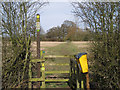 Start of footpath from Honiley to Kenilworth in CV8 1TJ