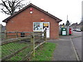 East Grinstead: Stone Quarry Post Office and postbox № RH19 105 in RH19 3EX