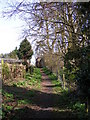 Footpath to the B1123 Holton Road in IP19 8HH