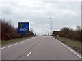 M40 Motorway - directional signs, junction 8a in OX33 1JY