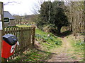 Footpath to the B1122 Aldeburgh Road in Aldringham cum Thorpe
