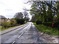 B1122 Aldeburgh Road & Fitche's Lane Postbox in IP16 4QH