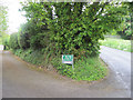 Entrance to Bishop Walk footpath from Ilsham Marine Drive in TQ1 2PJ