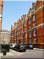 Montagu Mansions towards York Street in NW1 5JY