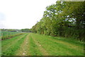 Footpath heading from Hildenborough in TN10 3LL