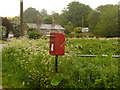 Whittonditch: postbox № SN8 105 in SN8 2PU