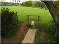 Footbridge and stile near the River Medway in TN11 8EN