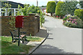 Killarney Park postbox Ref NG5 41 in NG6 8ZF