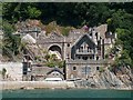 Residential development at the mouth of the Dart - Kingswear bank in TQ6 0BT