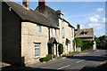 Cottages in High Street, Islip in OX5 2SE