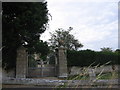 The gates to the manor house in BA15 2SE
