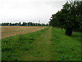Footpath to Airmyn beside the River Ouse in DN14 7EE