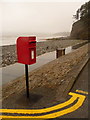 Amroth: postbox № SA67 35 in SA67 8NF