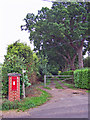 Footpath to Hedge End in SO30 2SS