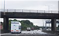 M25: anti-clockwise, Oxshott Road Bridge in KT21 2EX
